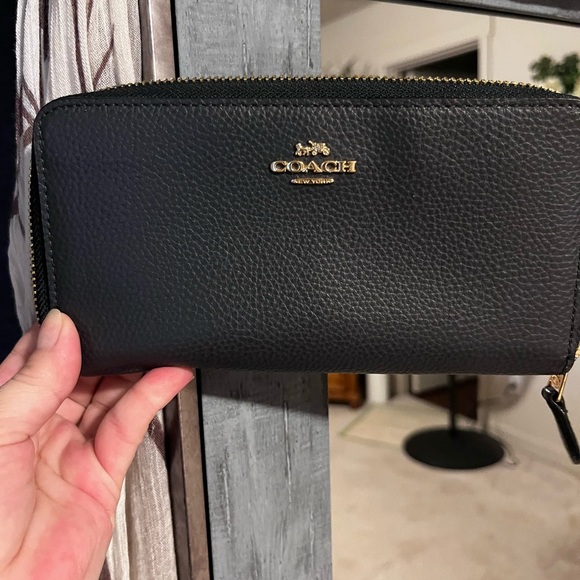 Navy Blue Authentic Coach handbag & Wallet - Picture 8 of 10